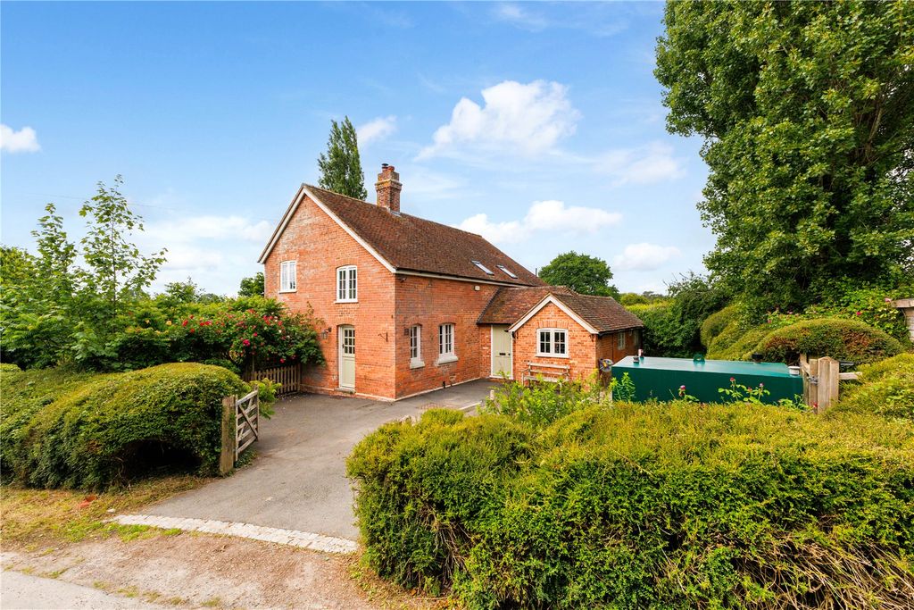 Property photo 2 of 17 Picture No. 01