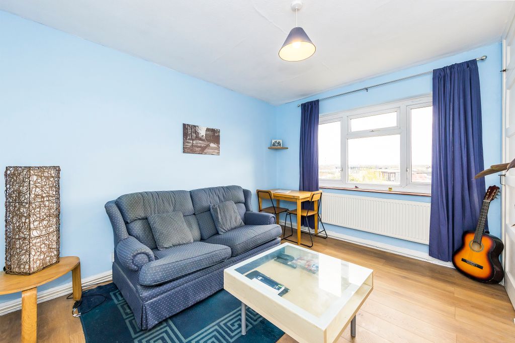 Property photo 3 of 15