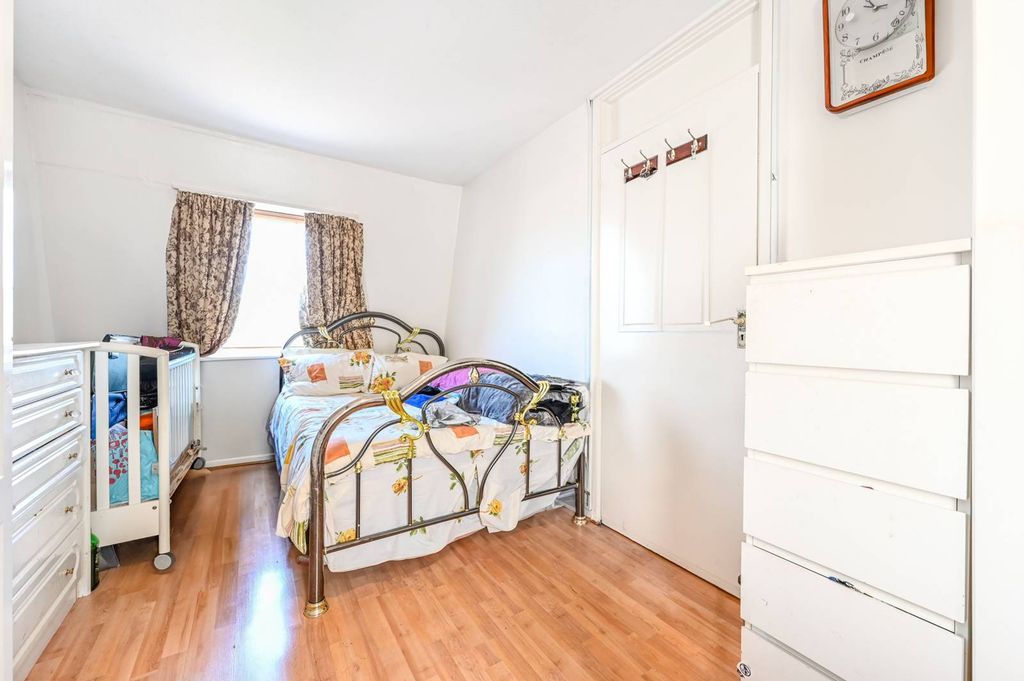 Property photo 1 of 7