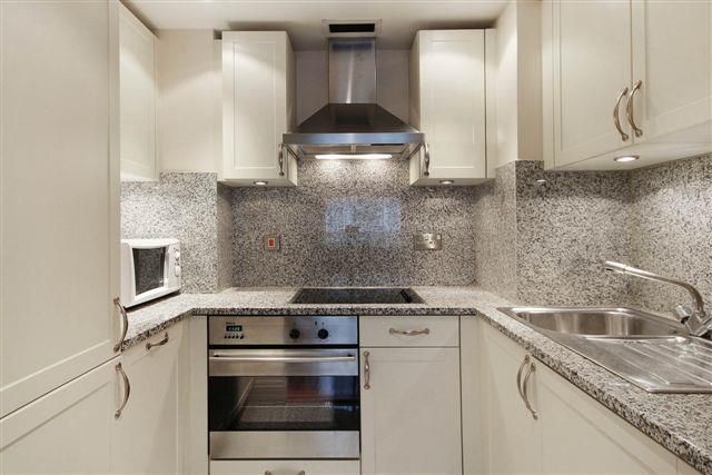 Property photo 2 of 10 Kitchen