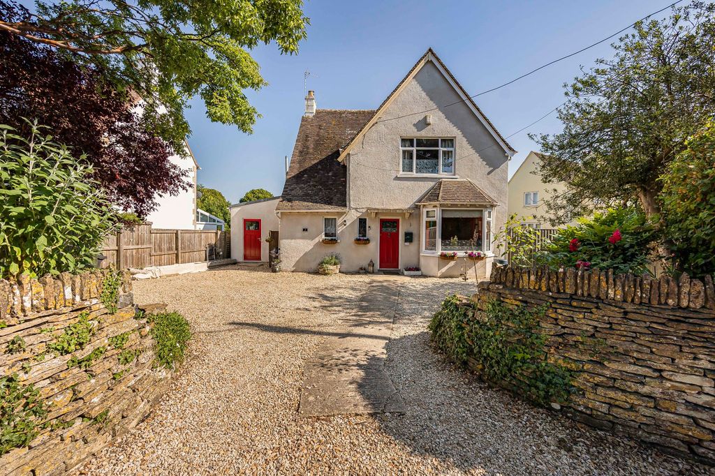 Property photo 1 of 27 Picture No. 24