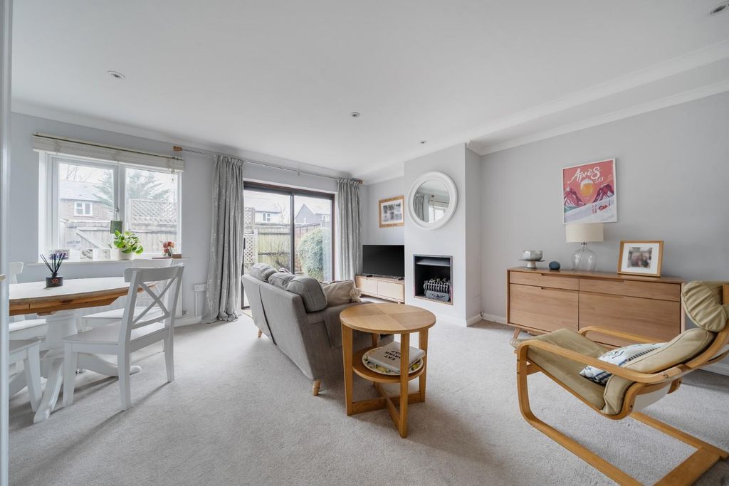 Property photo 2 of 15 1402383-3-697768B24d532.Jpg