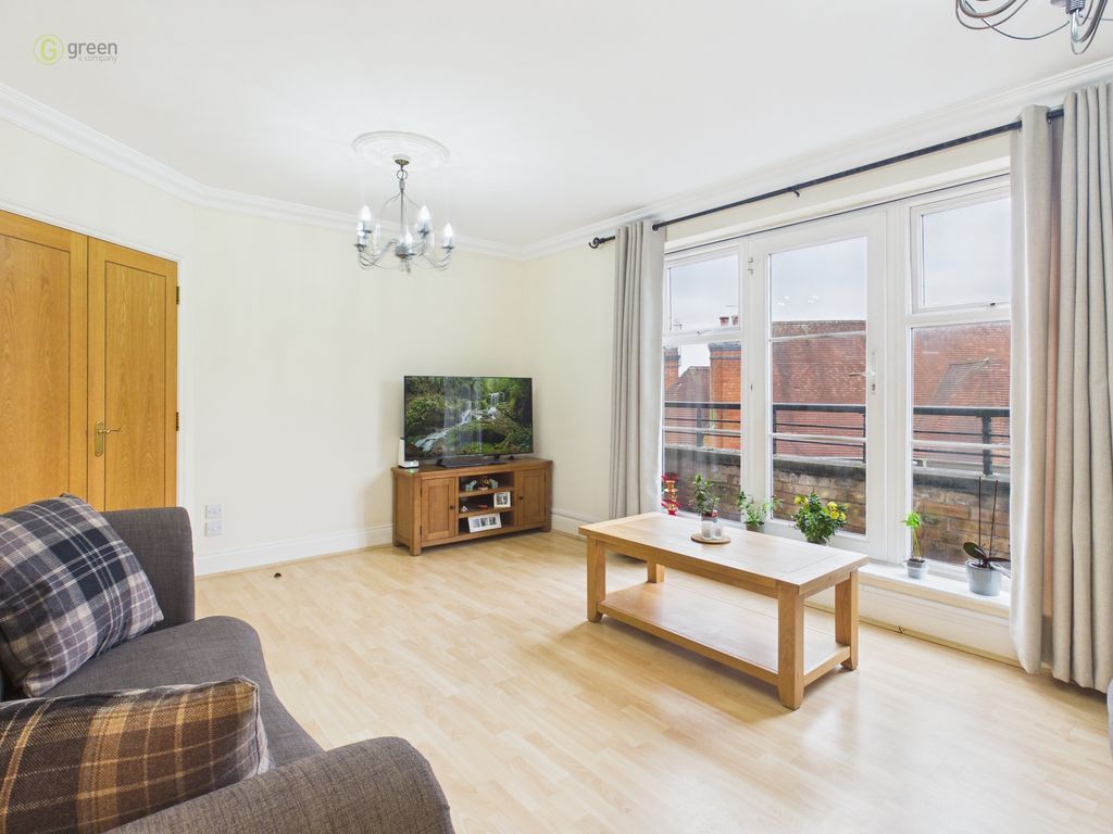 Property photo 3 of 27 Cam05459G0Pr0129Still029