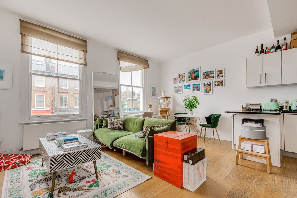 Property photo 1 of 7