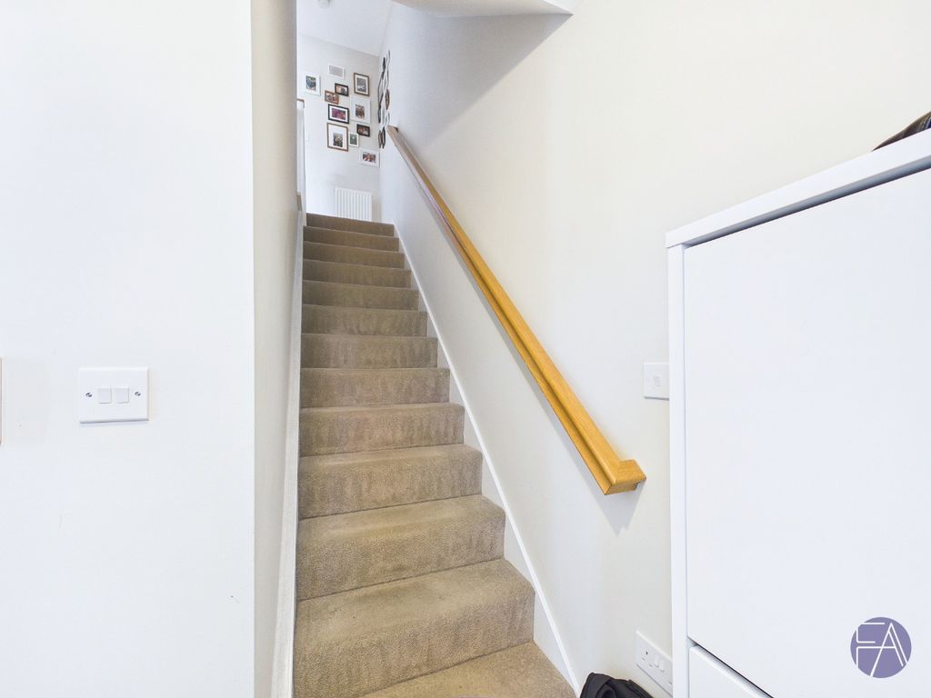 Property photo 3 of 12 5230975