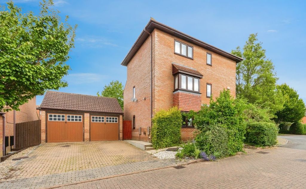 Property photo 1 of 21