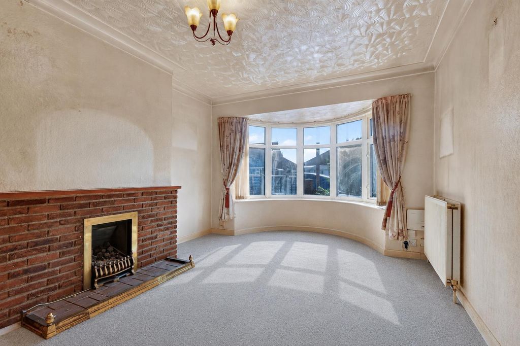 Property photo 3 of 18 Melton Avenue - Lounge 2.Png
