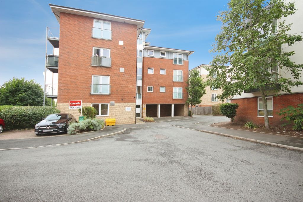 Property photo 1 of 13