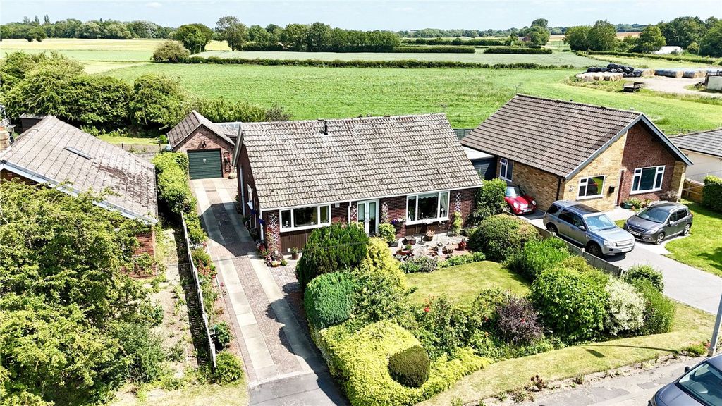 Property photo 1 of 28 Picture No. 01