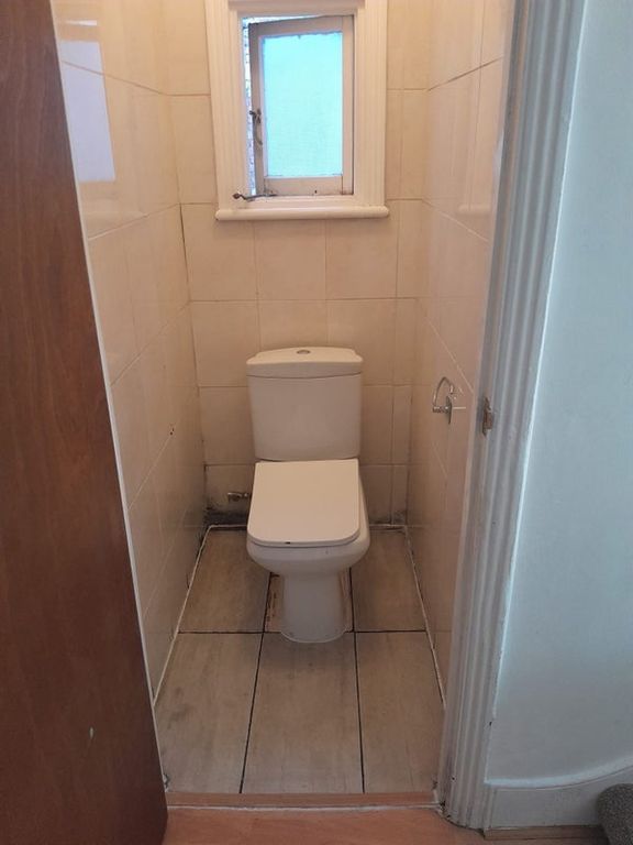 Property photo 3 of 13 Bathroom