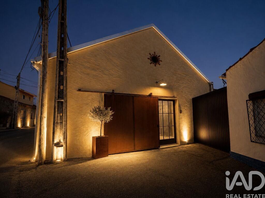 Property photo 3 of 32