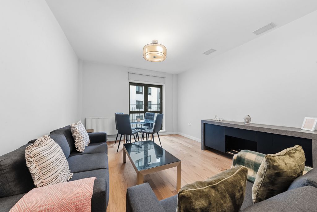 Property photo 1 of 15 Anlaby House, 309-36