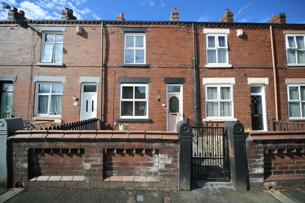 Property photo 1 of 21