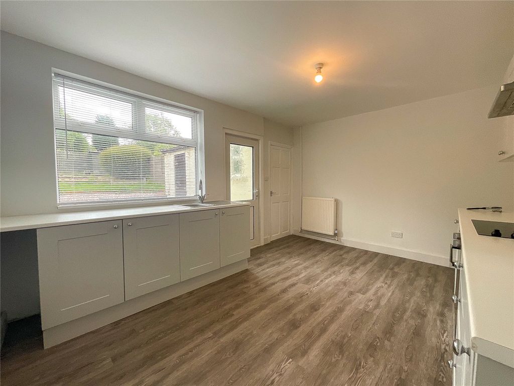 Property photo 3 of 11 Picture No. 05