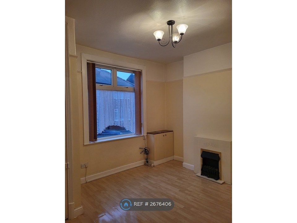 Property photo 2 of 9 Lounge