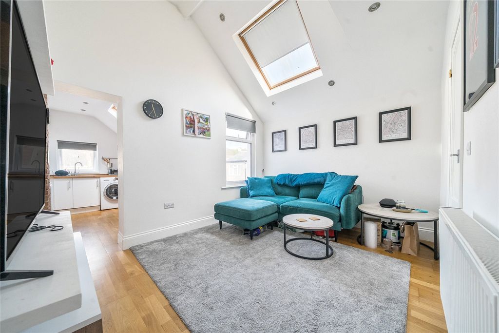 Property photo 1 of 9 Picture No. 06