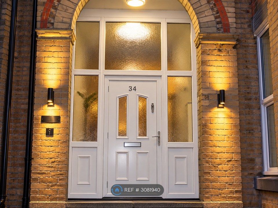 Property photo 2 of 23