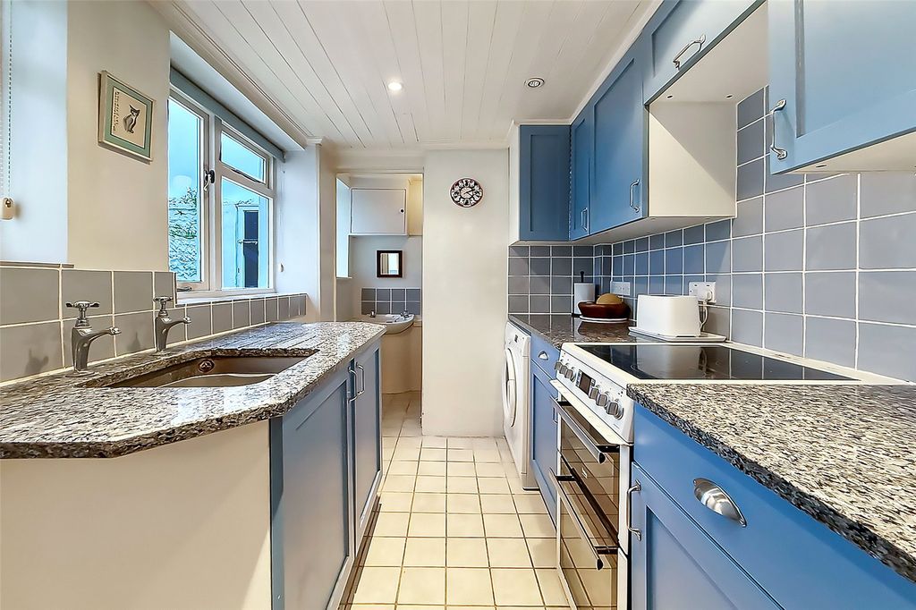 Property photo 3 of 23 Picture No. 16