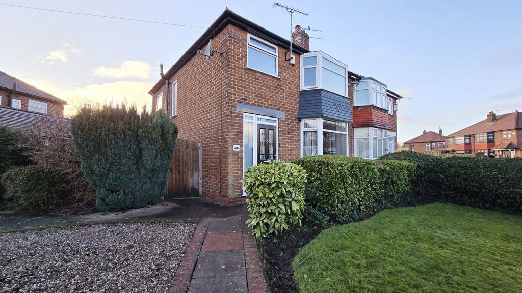 Property photo 1 of 25