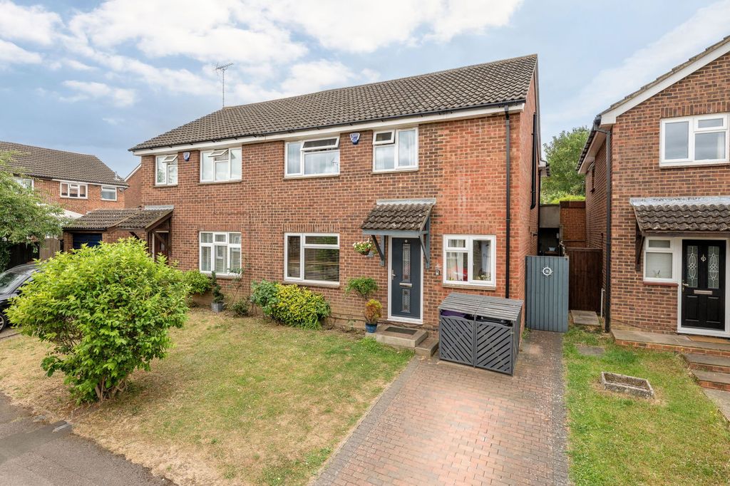 Property photo 1 of 35