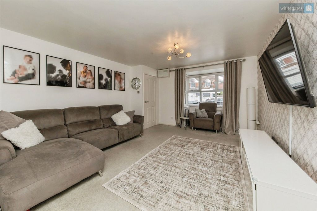 Property photo 2 of 21 Picture No. 14