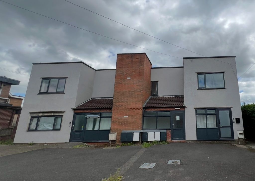 Property photo 1 of 16 Photo 23