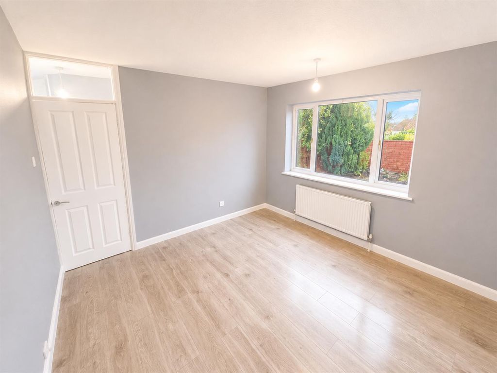 Property photo 1 of 8 F63054A5-465d-4cd8-9252-8Aff9B0235Fb.Png
