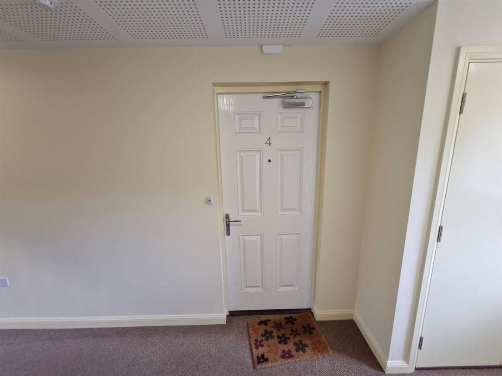 Property photo 3 of 17 15.Jpeg