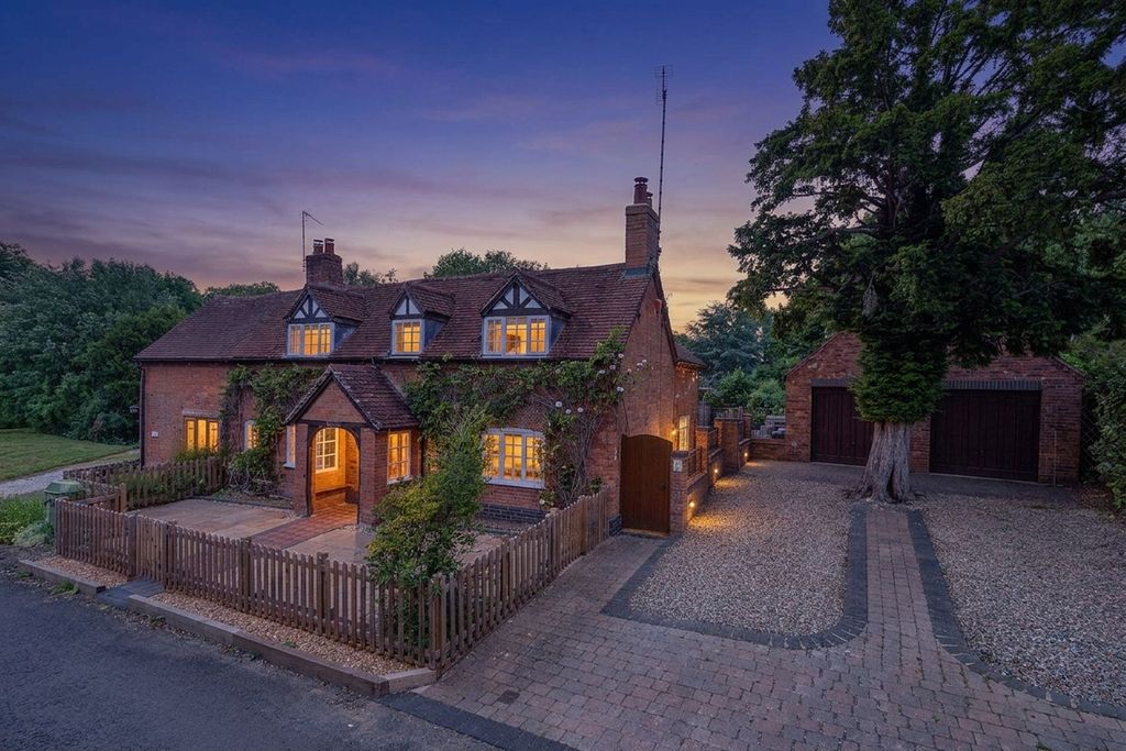 Property photo 1 of 36