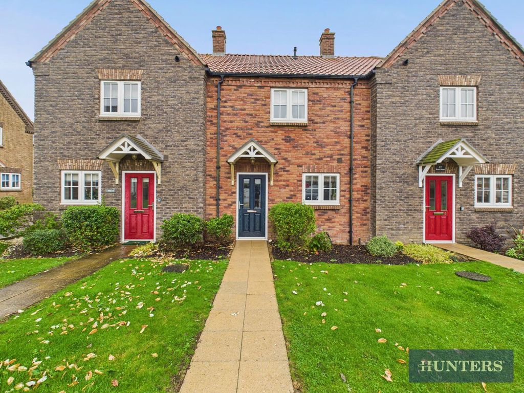 Property photo 1 of 18 Front (Exterior)