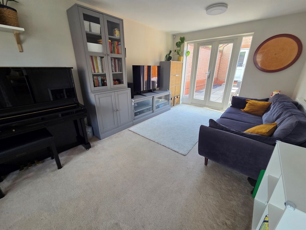 Property photo 3 of 11