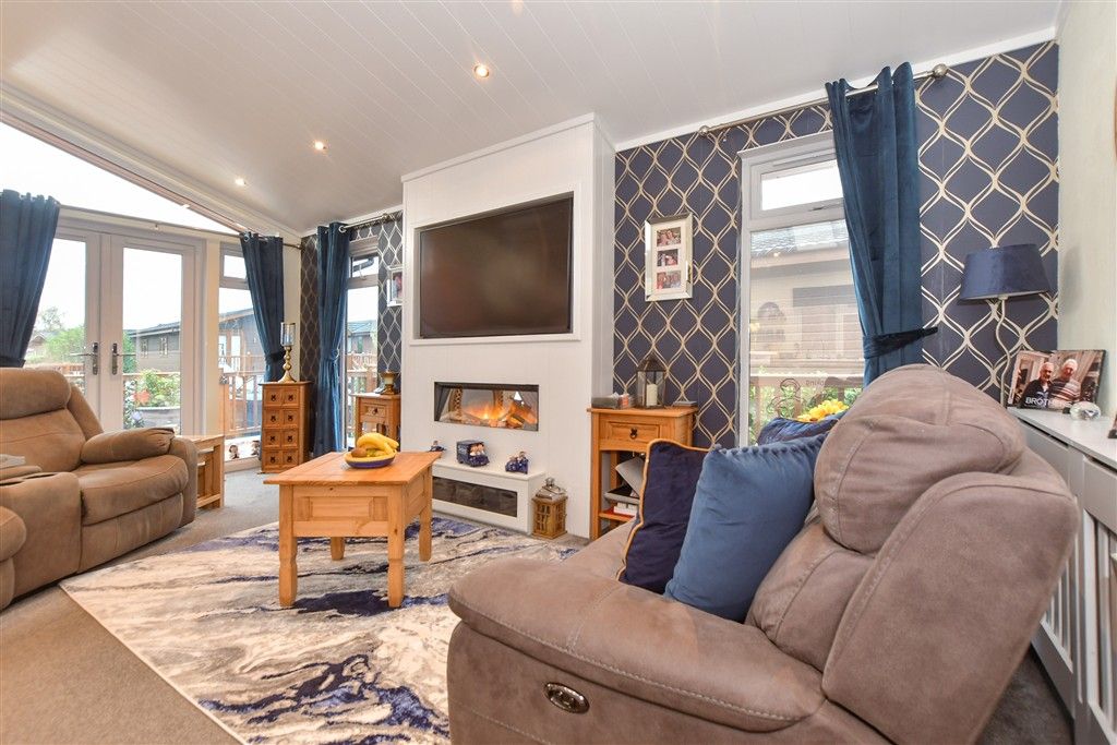 Property photo 1 of 14 Kitchen/Lounge/Dining Area