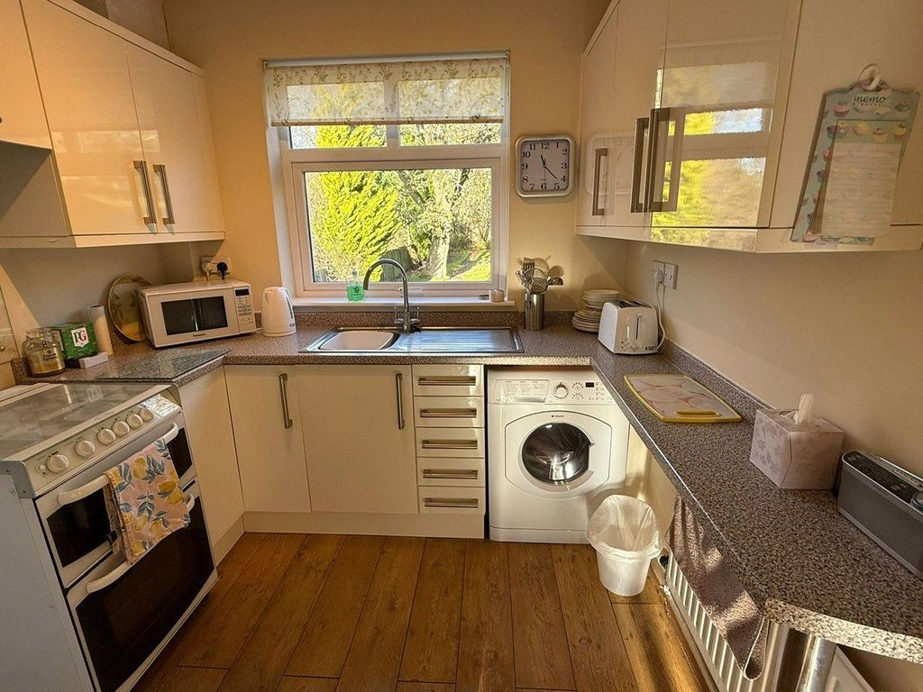 Property photo 2 of 15 Picture No. 45