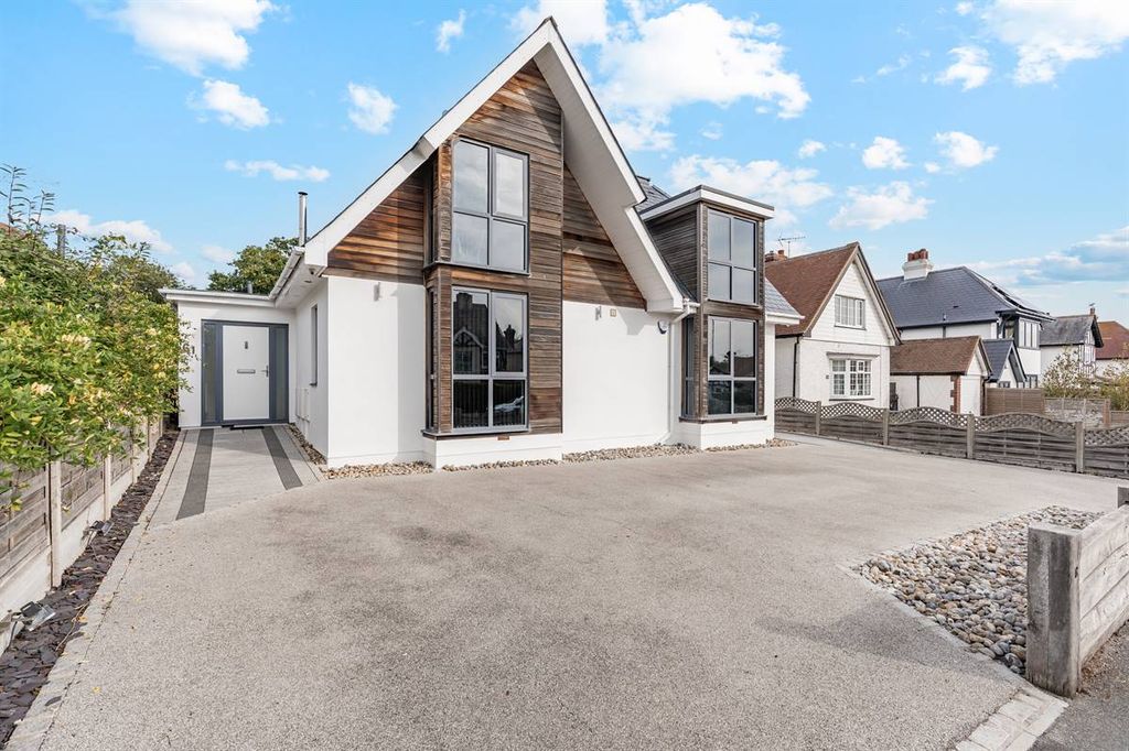 Property photo 1 of 26