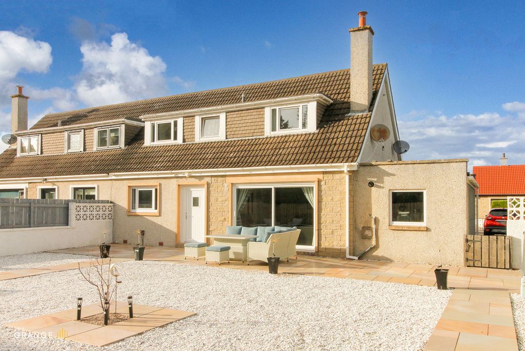 Property photo 1 of 37