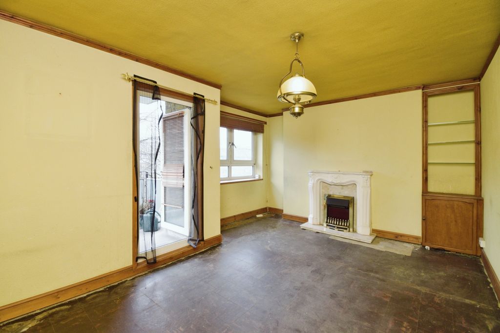 Property photo 1 of 17 Photography