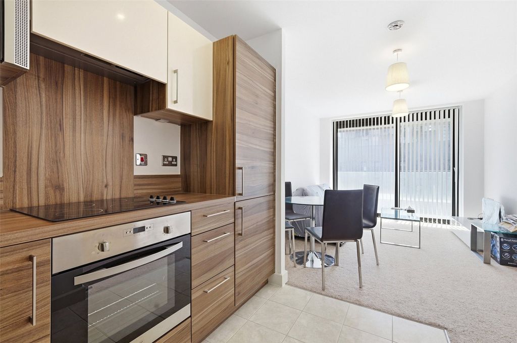 Property photo 3 of 15 Picture No. 16