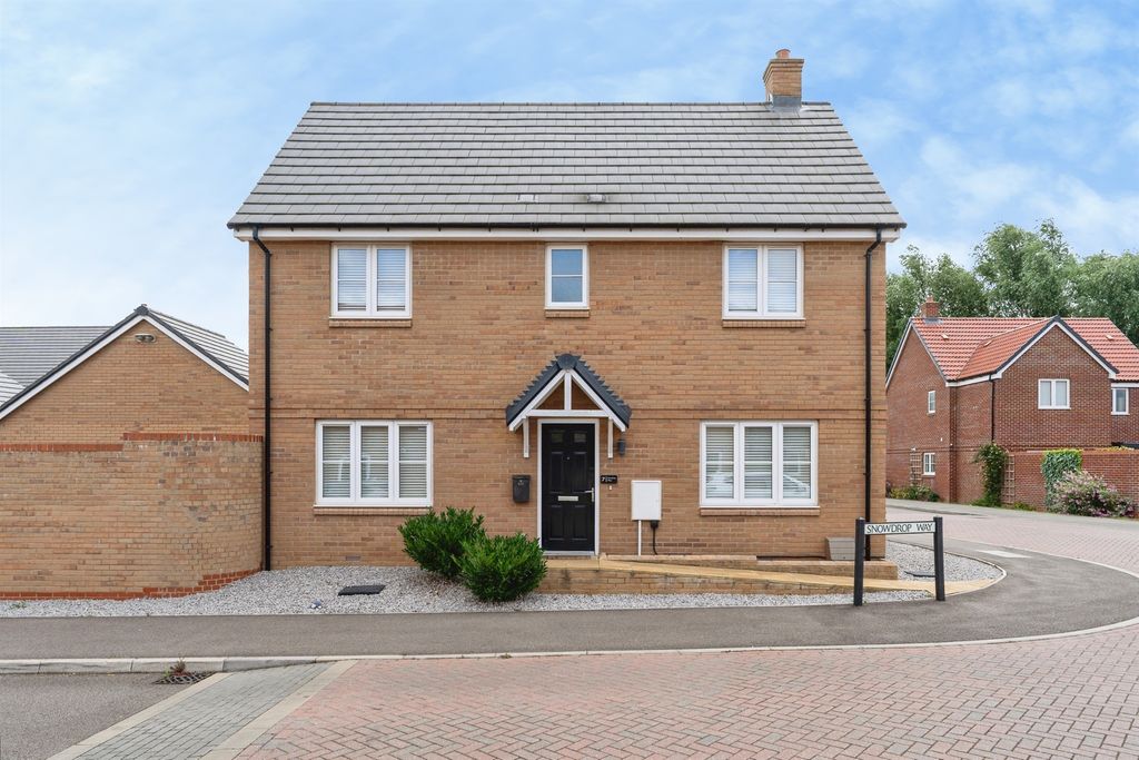 Property photo 2 of 19
