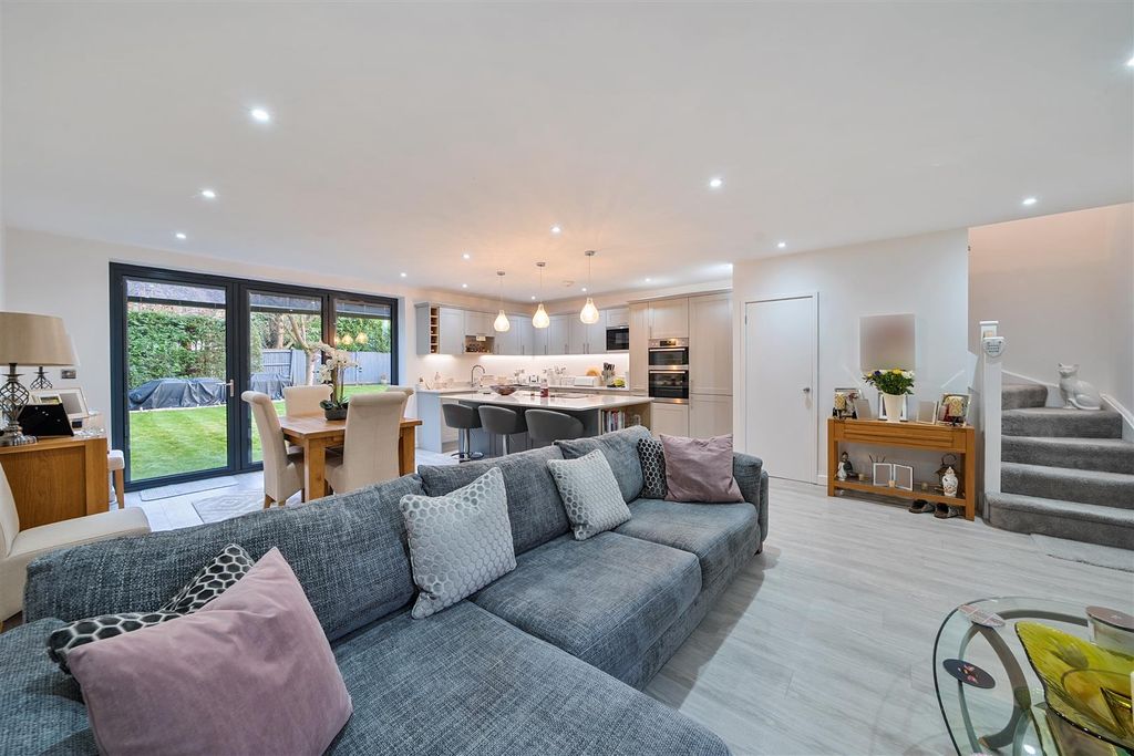 Additional image 37 of 6 bed detached house for saleOutwood Lane, Chipstead, Coulsdon CR5