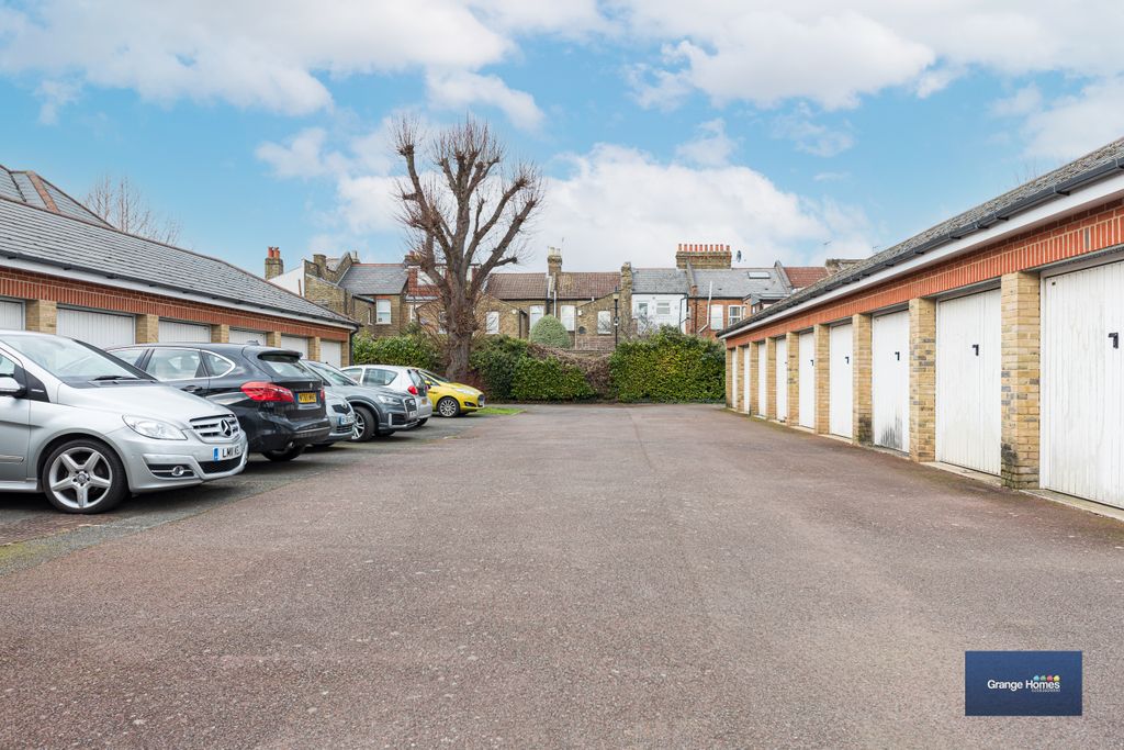 Property photo 1 of 1