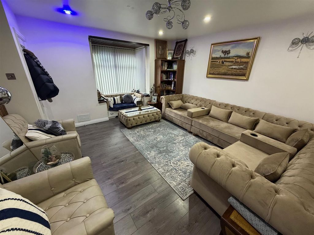 Property photo 2 of 13 Unknown-10.Jpeg