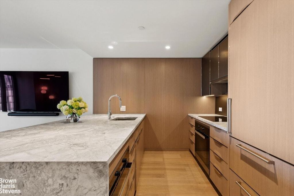 Property photo 3 of 12 <Alttext/>