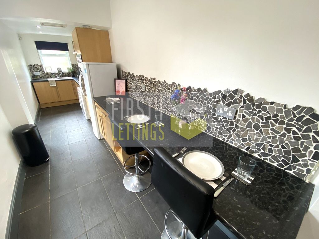 Property photo 2 of 13 Photo 1