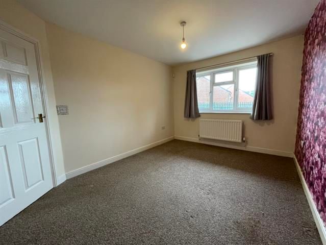 Property photo 3 of 6 Bedroom