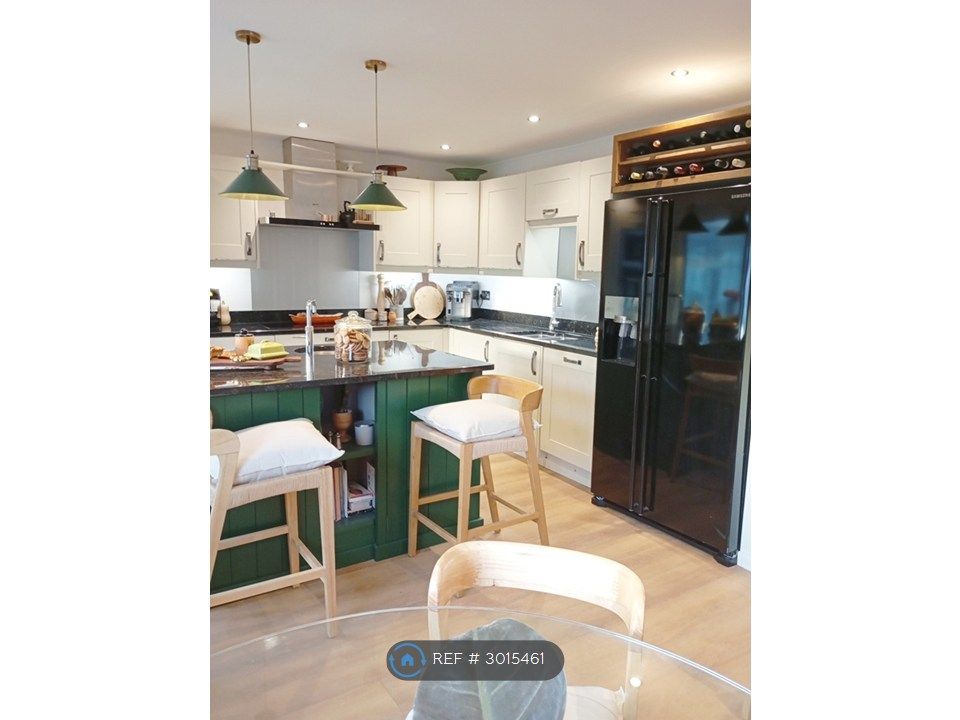 Property photo 2 of 15 Kitchen