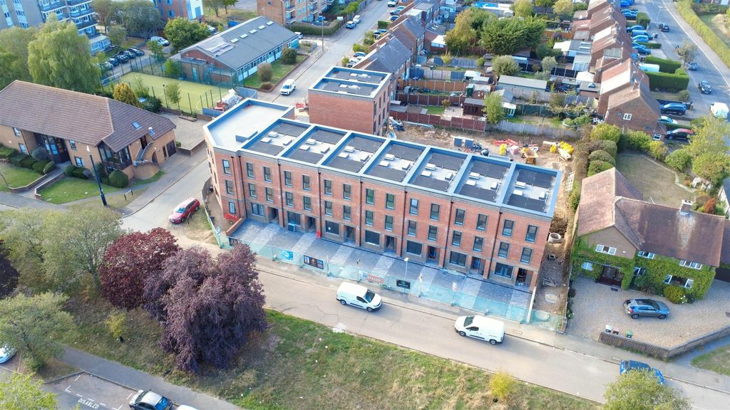Property photo 2 of 23 Dji_Fly_20260923_163436_176_1790178059112_Aeb.Jpg