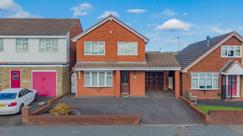 Property photo 1 of 34