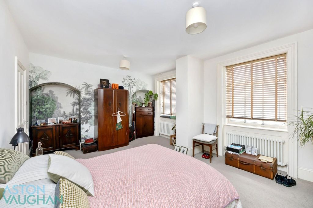 Property photo 2 of 9 4706423