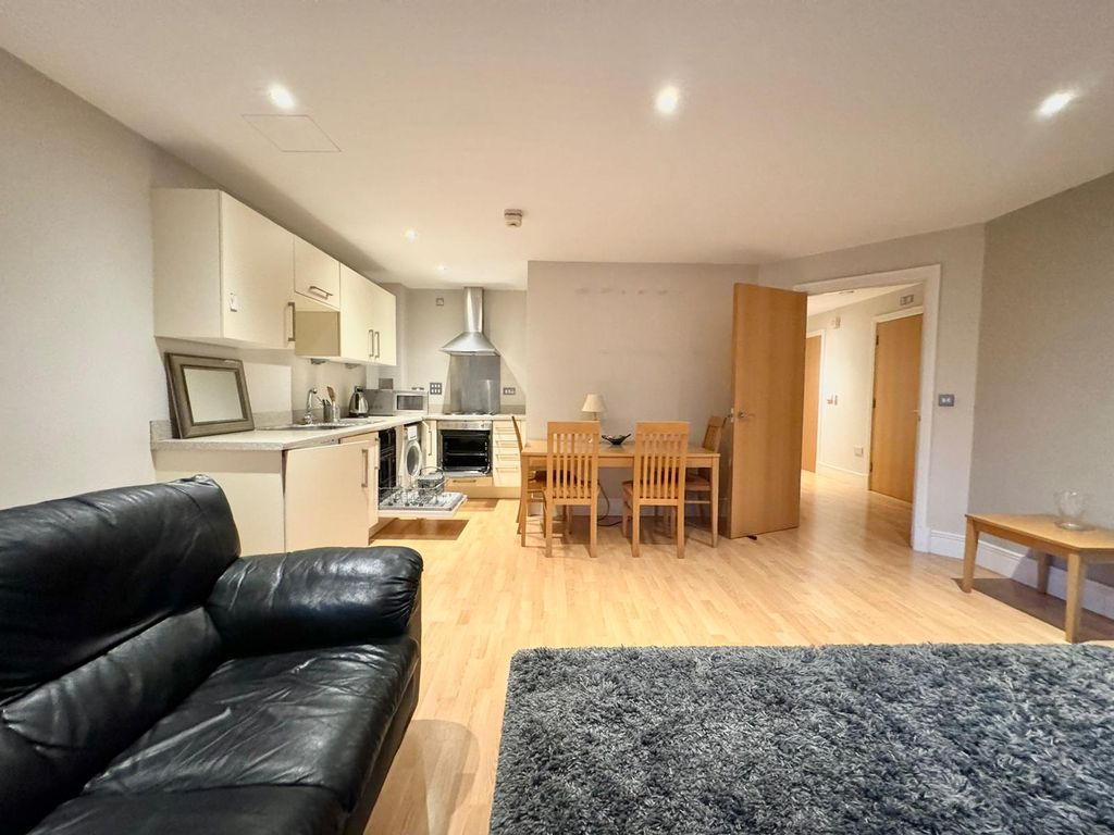 Property photo 3 of 13 1