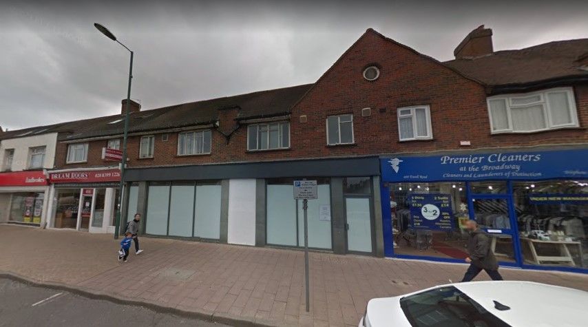 Property photo 1 of 1 402-404 Ewell Road External